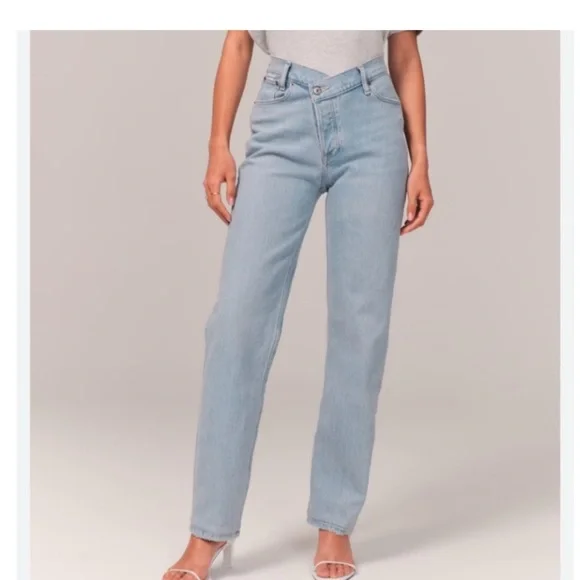 Abercrombie & Fitch Women's 90’s straight High Rise Crisscross Waist
Size 28 - Picture 1 of 8